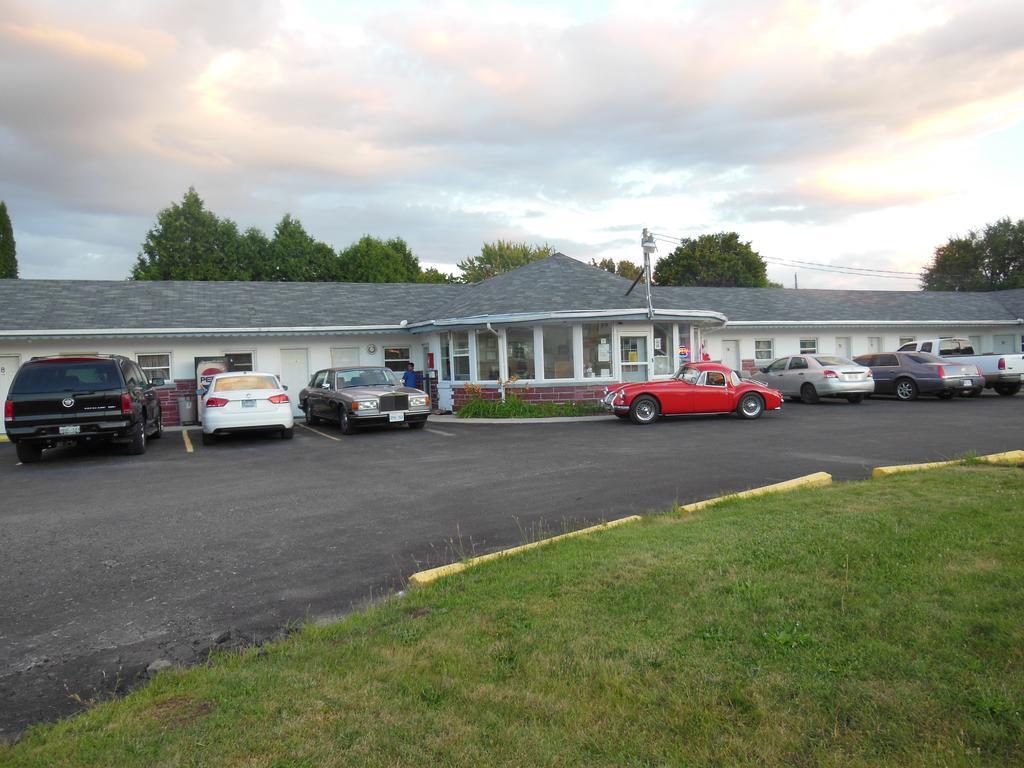 Kent Motel Chatham-Kent Екстер'єр фото